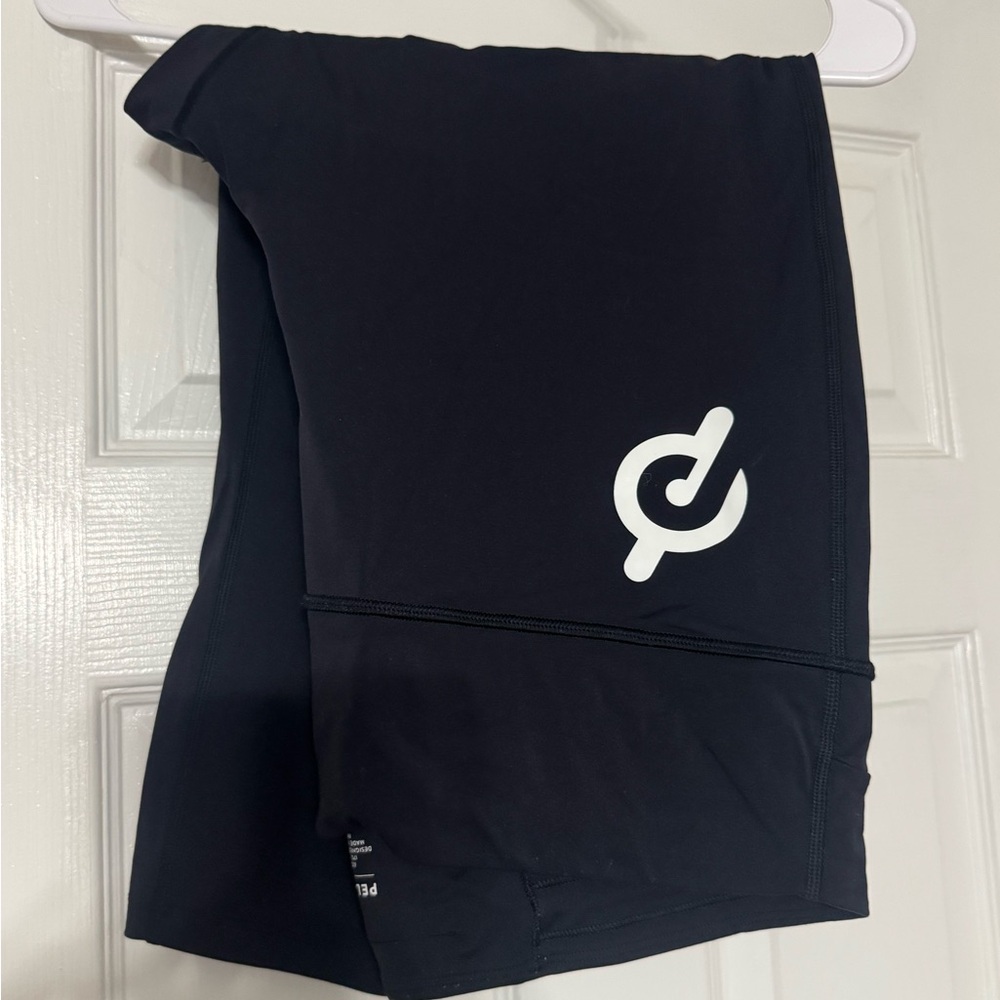 Peloton Essential Capri (black)